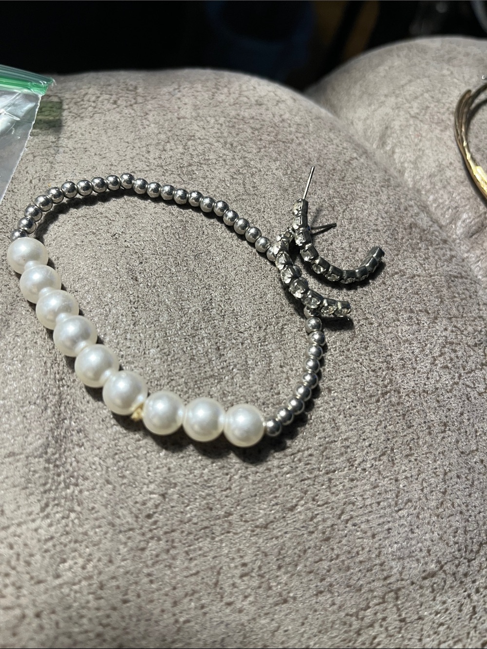 Classic Pearl and Silver Bead Bracelet - White Pearls & pr rhinestone earrings
